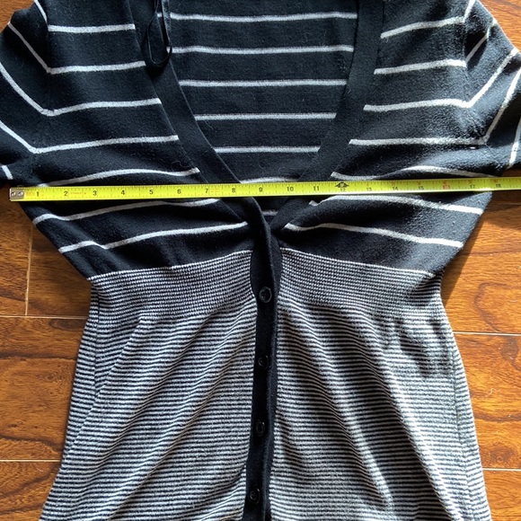 GUC Nevada button down cardigan in size M 10 - Picture 4 of 5